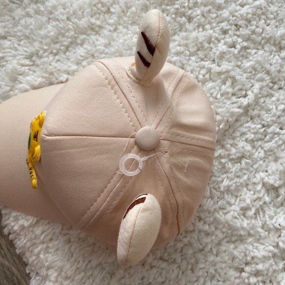 Children's Ball Cap. Cream. One Size. Cute Tiger Design. Adjustable Velcro. Fun. - Picture 8 of 8
